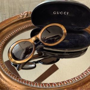 Beautiful Gucci with special depth and glow to it’s finish.